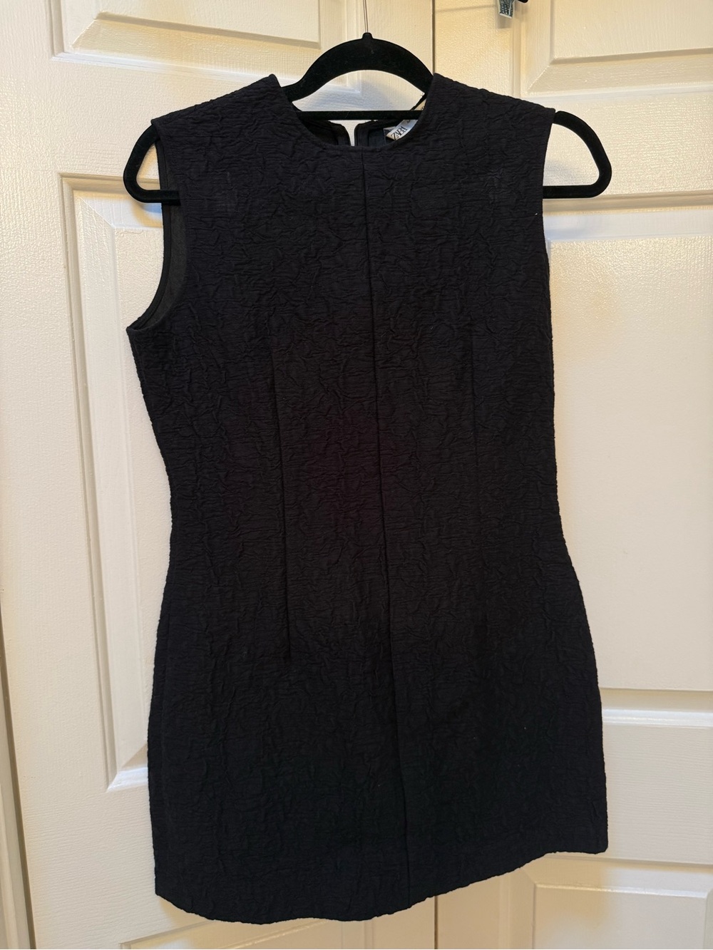 Zara Black Sleeveless Textured Shift Dress